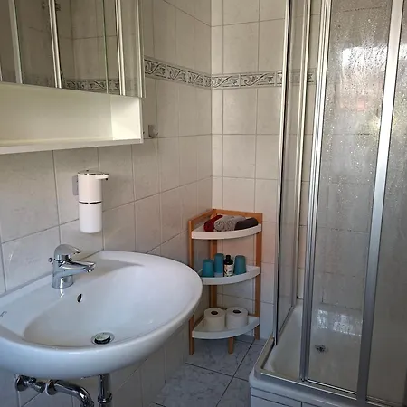 Schoene Ecke דירה *